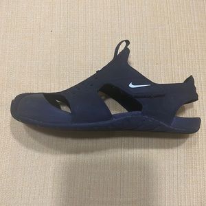 Kids  Black Nike Sandals (Boys)